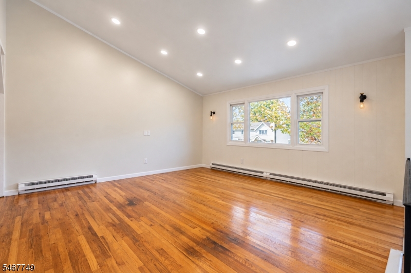 13 Adelphi Trl Property Photo 3