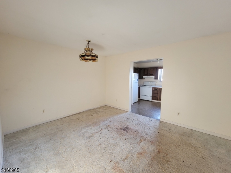 310 Lake Shore South F Property Photo 4