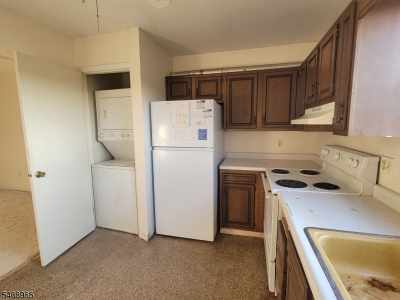 310 Lake Shore South F Property Photo 6