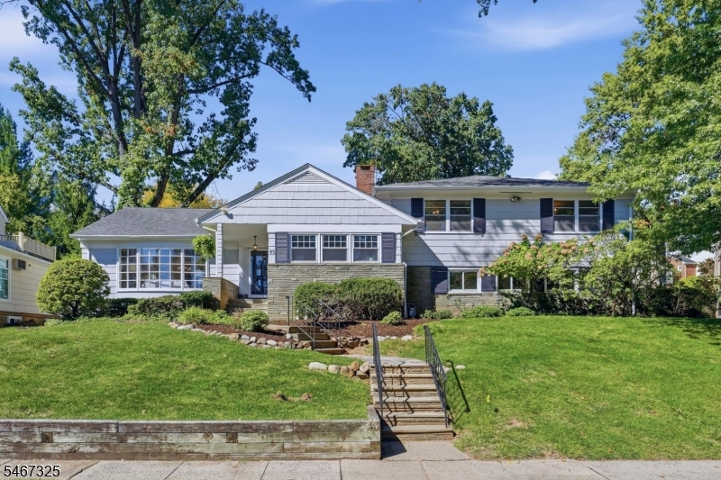 45 Belgrade Ter Property Photo 2