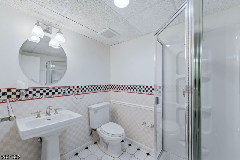45 Belgrade Ter Property Photo 32