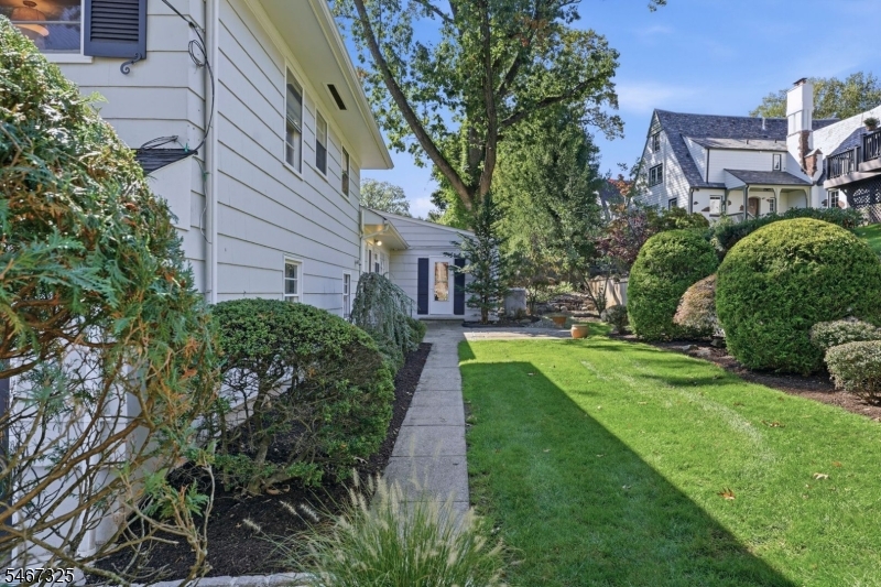 45 Belgrade Ter Property Photo 35