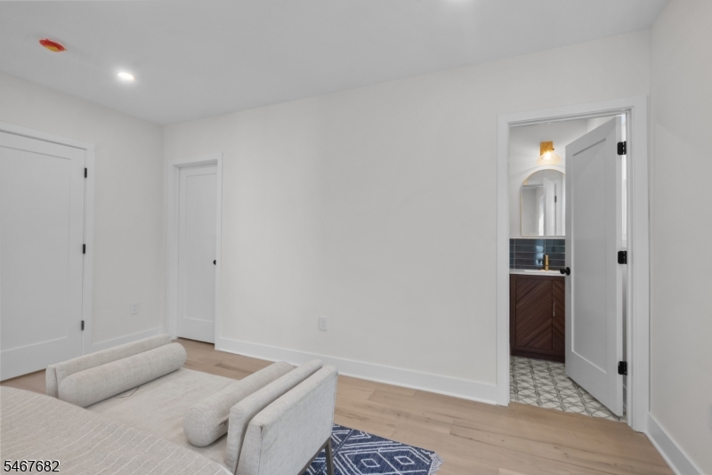 30 Irving St., Unit 2 2 Property Photo 28