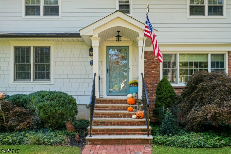 2 Mansfield Ct Property Photo 2