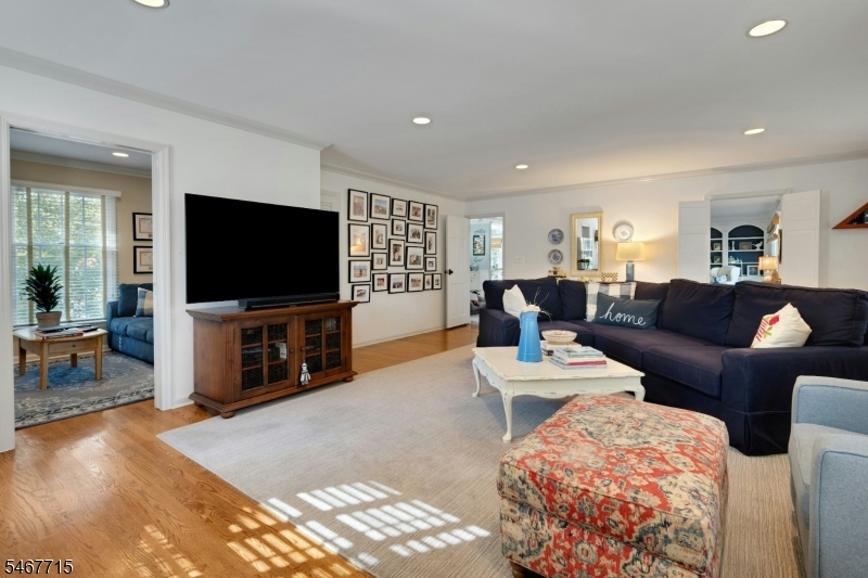 2 Mansfield Ct Property Photo 10