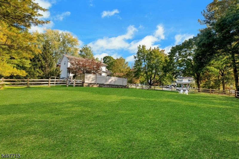 2 Mansfield Ct Property Photo 22