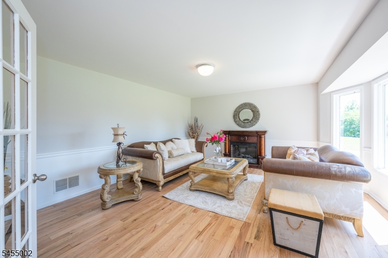 103 Briar Way Property Photo 12