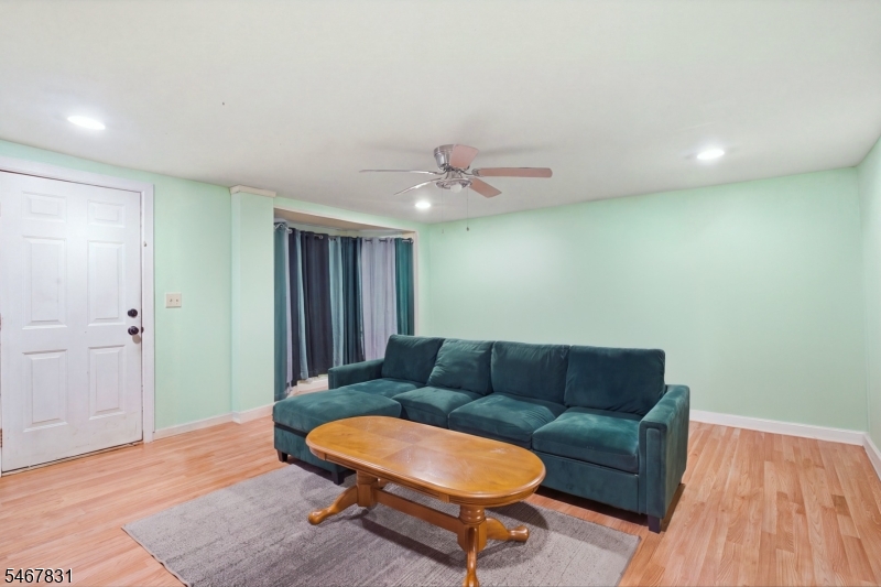 3 Tyndall Ave Property Photo 6