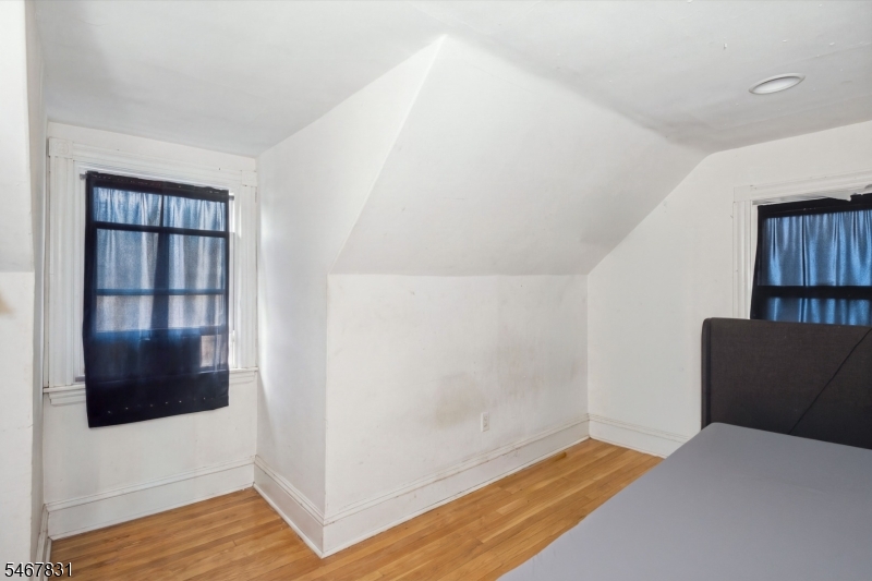 3 Tyndall Ave Property Photo 21