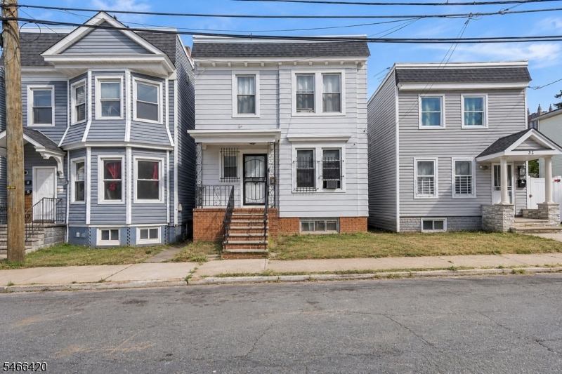 34 Arverne Ter Property Photo 1