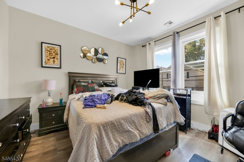 34 Arverne Ter Property Photo 17