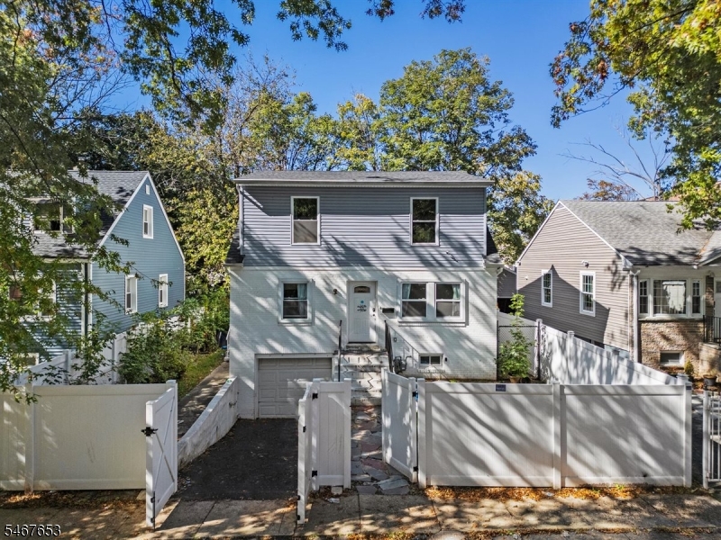 15 Chelsea Ave Property Photo 1