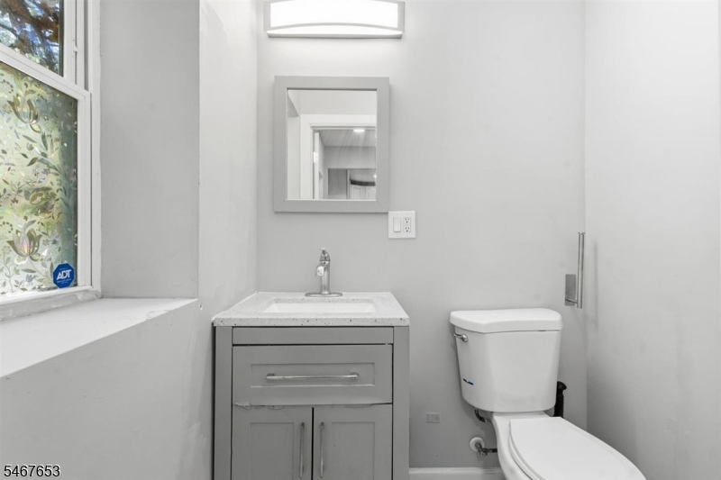 15 Chelsea Ave Property Photo 8