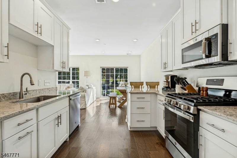 53 Veterans Way Property Photo 2