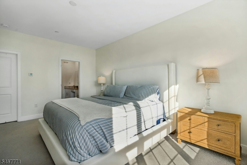 53 Veterans Way Property Photo 12