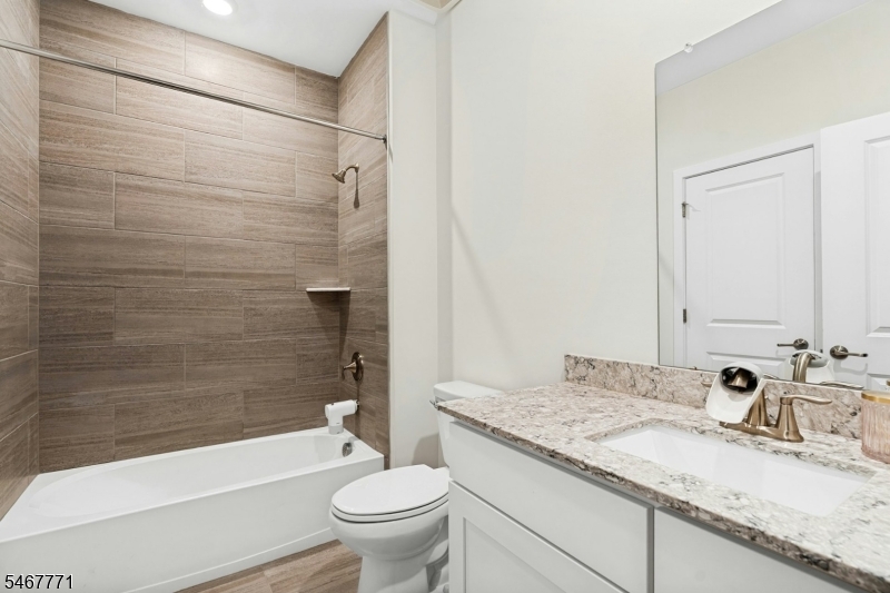 53 Veterans Way Property Photo 14