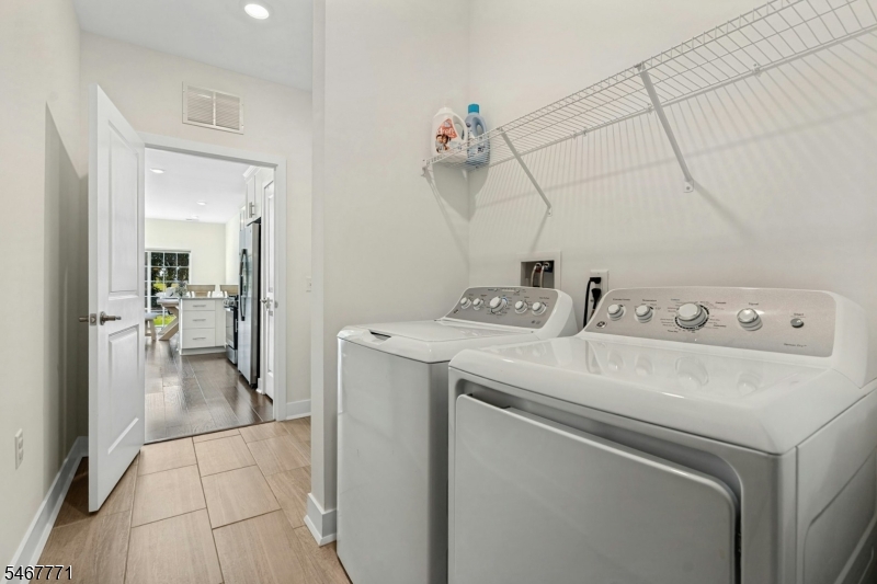 53 Veterans Way Property Photo 15