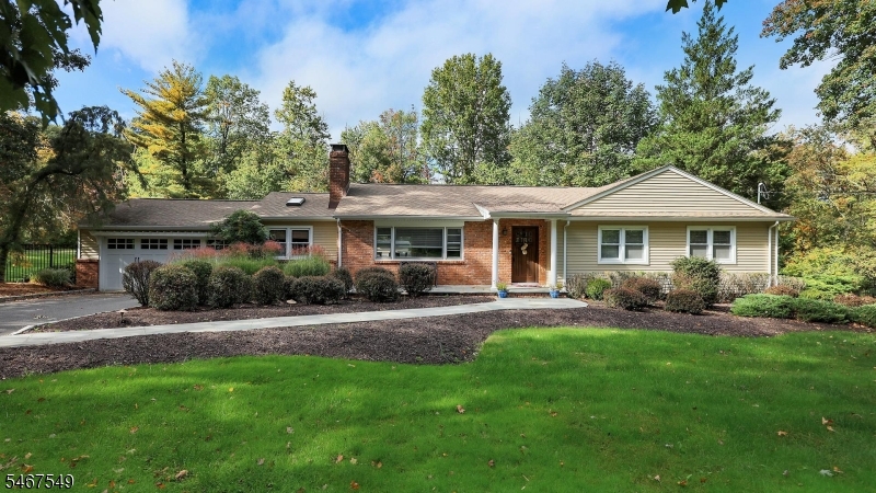 1 Katherine Dr Property Photo 1