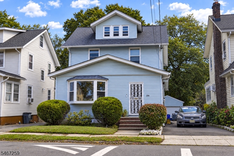34 Hudson Ave Property Photo 1