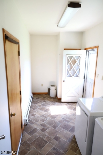452 Ann St Property Photo 9