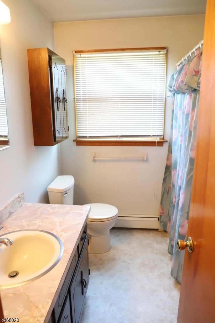 452 Ann St Property Photo 14