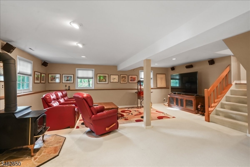 28 Underwood Rd Property Photo 15