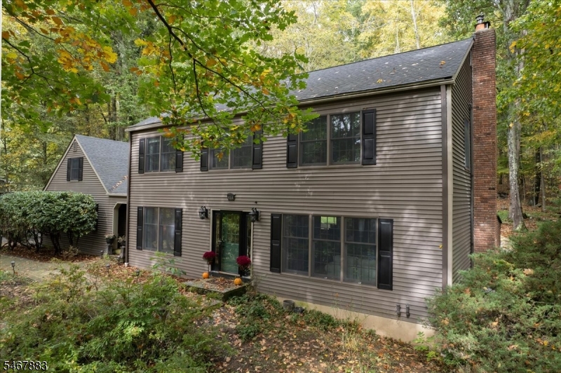 4 Scenic Falls Rd Property Photo 1