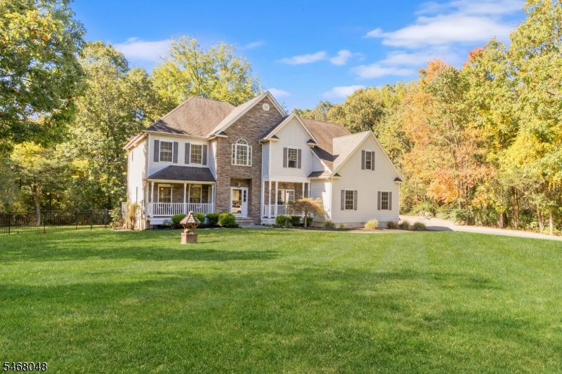 4 Cove Hollow Ct Property Photo 2