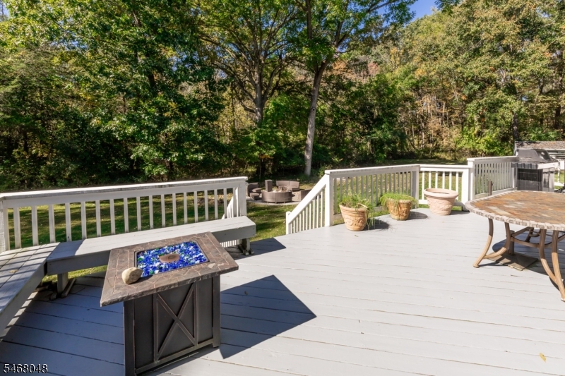 4 Cove Hollow Ct Property Photo 7