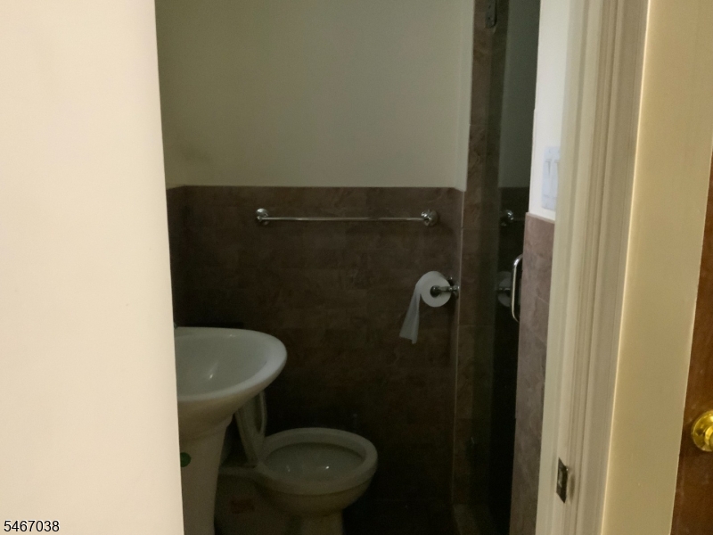 89 Hawthorne Ave Property Photo 12
