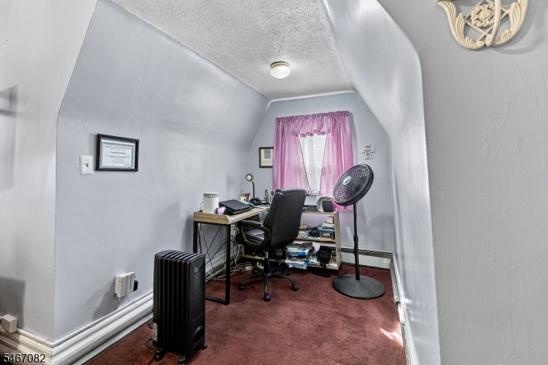 145 Ivy St Property Photo 14
