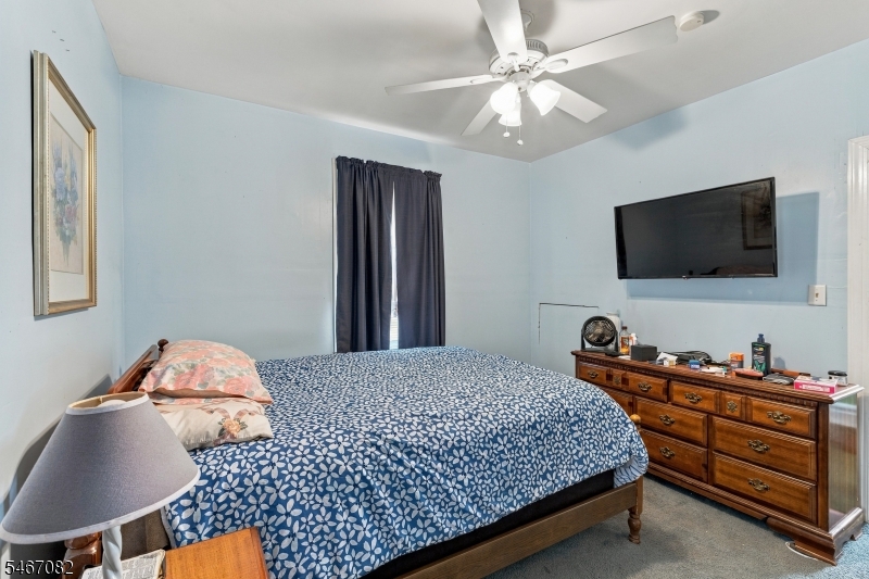 145 Ivy St Property Photo 17