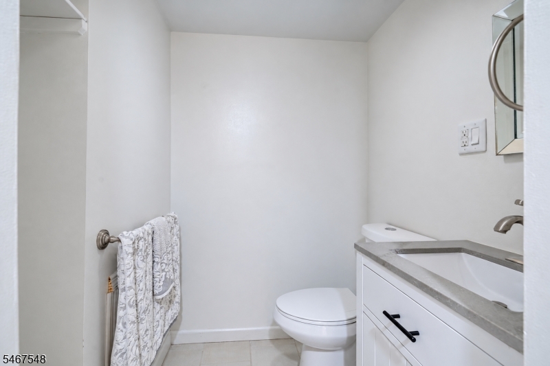 194 Wiley Ave Property Photo 40