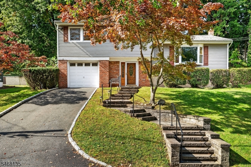 10 Hasbrouck Ave Property Photo 1