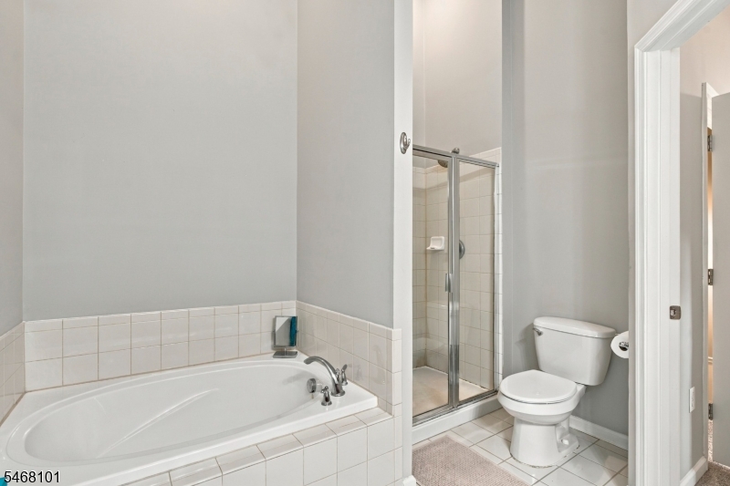 27 Village Ln Property Photo 20