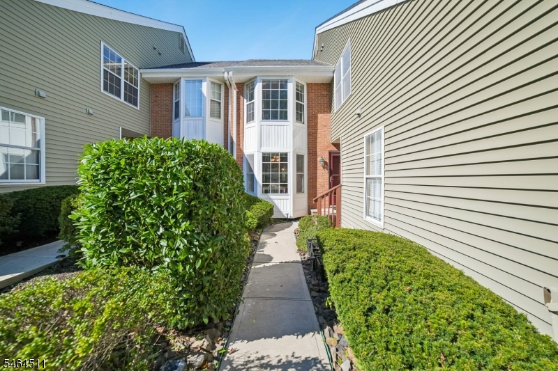 95 Giordano Dr Property Photo 2