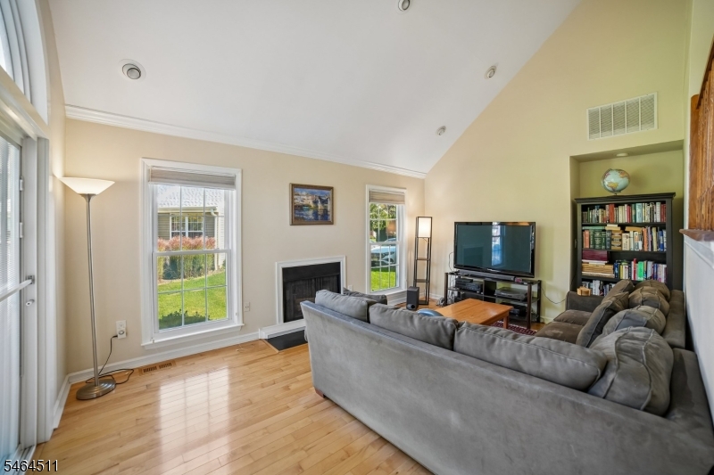 95 Giordano Dr Property Photo 13