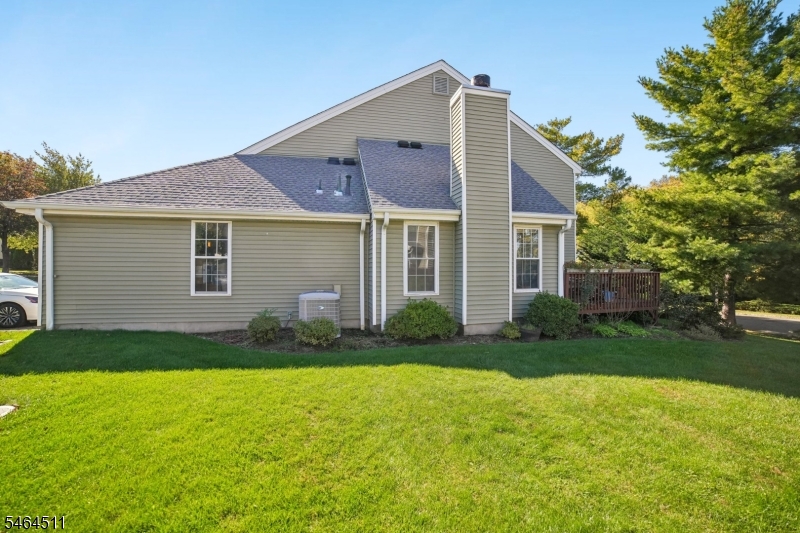 95 Giordano Dr Property Photo 35