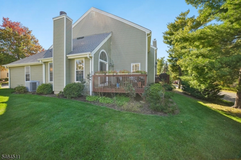 95 Giordano Dr Property Photo 36