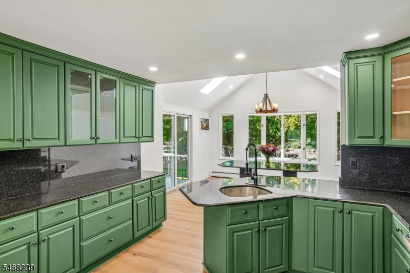 509 Ramapo Valley Rd Property Photo 1