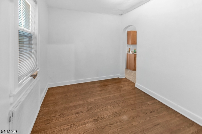 44 Oakland Terr Property Photo 16