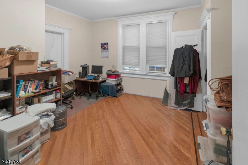 44 Oakland Terr Property Photo 24
