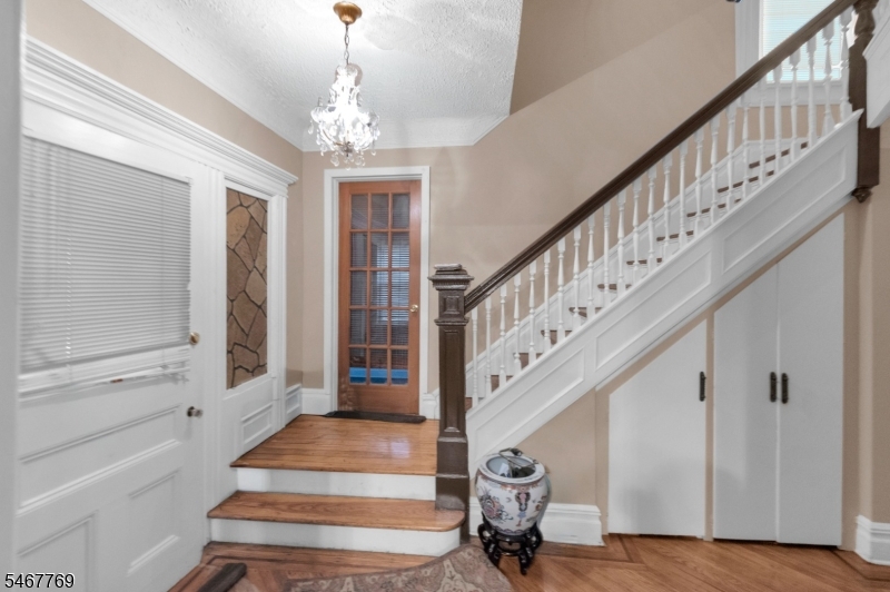 44 Oakland Terr Property Photo 33