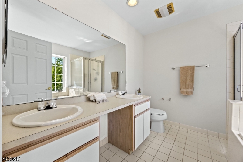33 Gordon Cir Property Photo 15