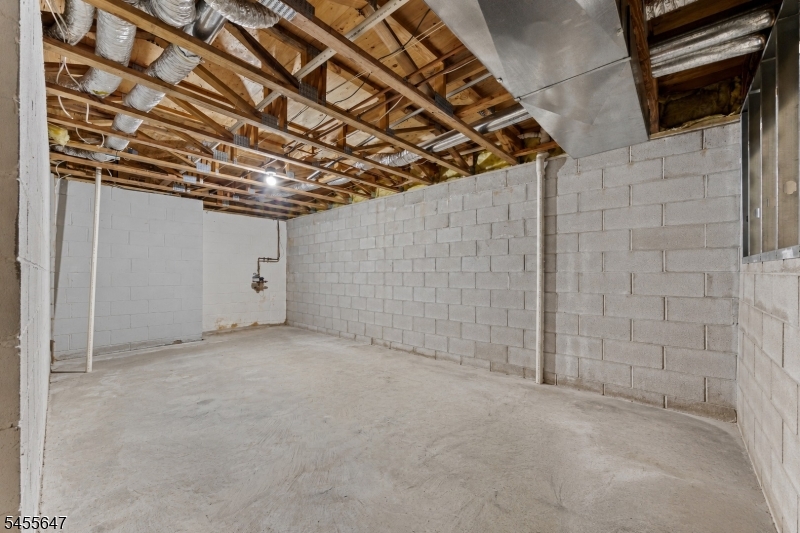 33 Gordon Cir Property Photo 26