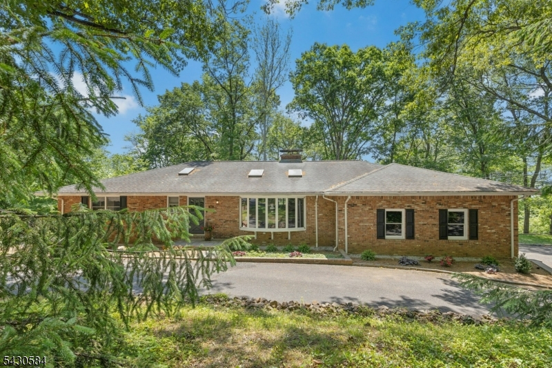 783 Long Hill Rd Property Photo 6
