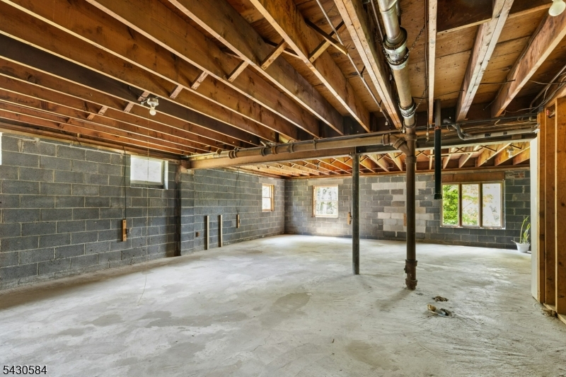 783 Long Hill Rd Property Photo 32