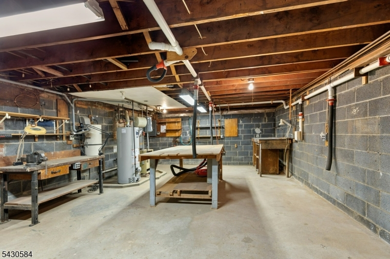 783 Long Hill Rd Property Photo 33