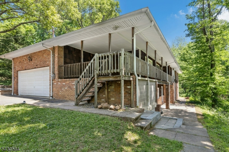 783 Long Hill Rd Property Photo 36