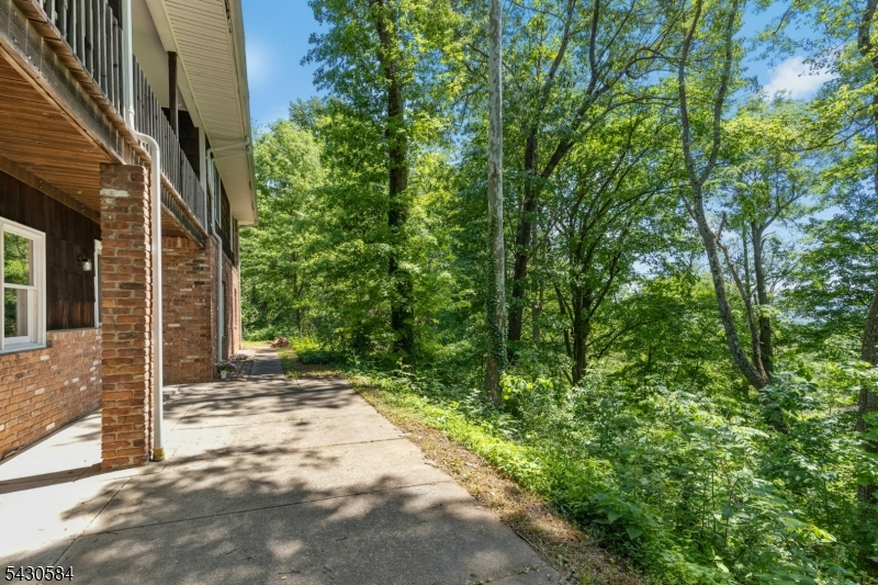 783 Long Hill Rd Property Photo 40